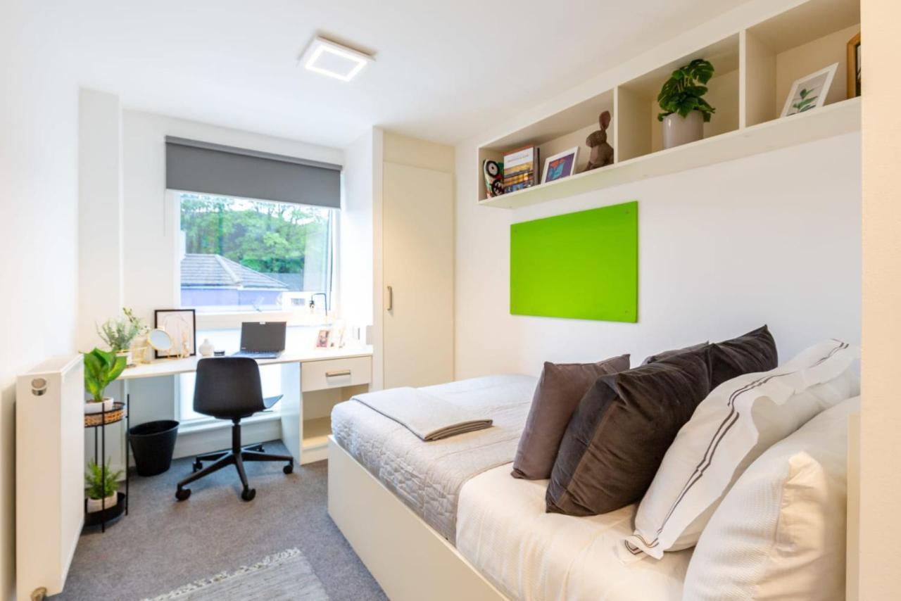 Ensuite Bedrooms With Shared Kitchen At Hollingbury House In Brighton Exterior foto