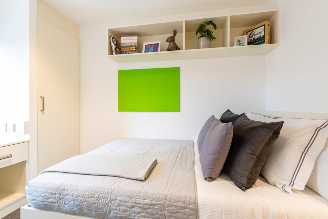 Ensuite Bedrooms With Shared Kitchen At Hollingbury House In Brighton Exterior foto